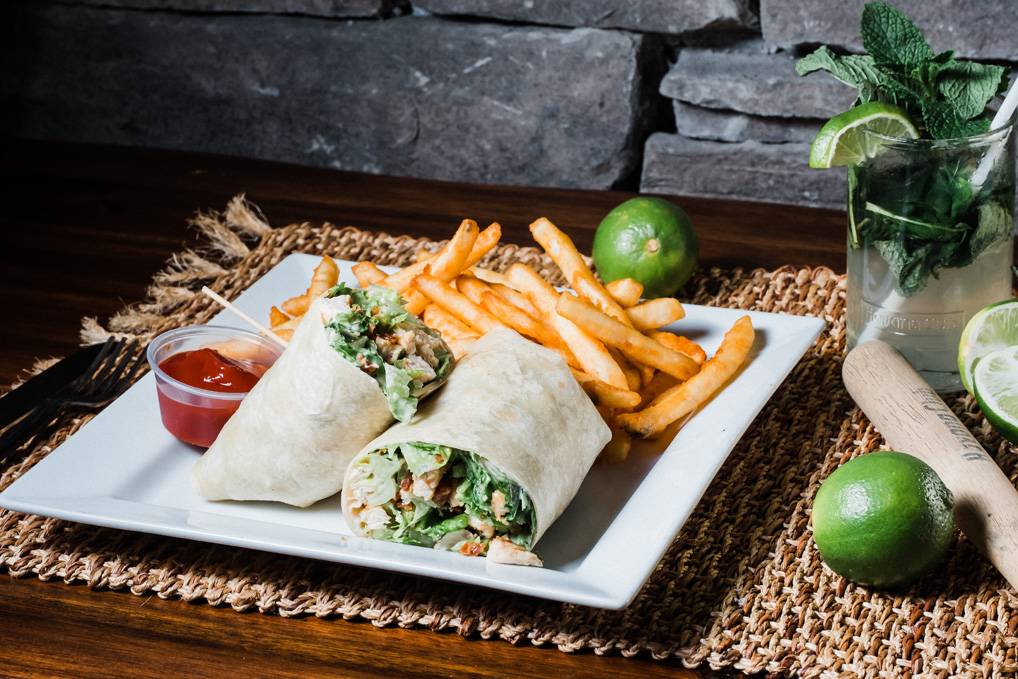 Mojito House Bar & Restaurant | night club | 4030 Montrose Rd, Niagara Falls, ON L2H 3E1, Canada | 9053543111 OR +1 905-354-3111