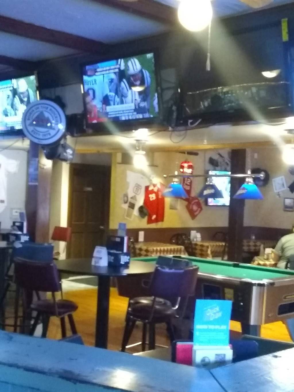 The Auburn Ale House | restaurant | 288 Genesee St, Auburn, NY 13021, USA | 3152522337 OR +1 315-252-2337