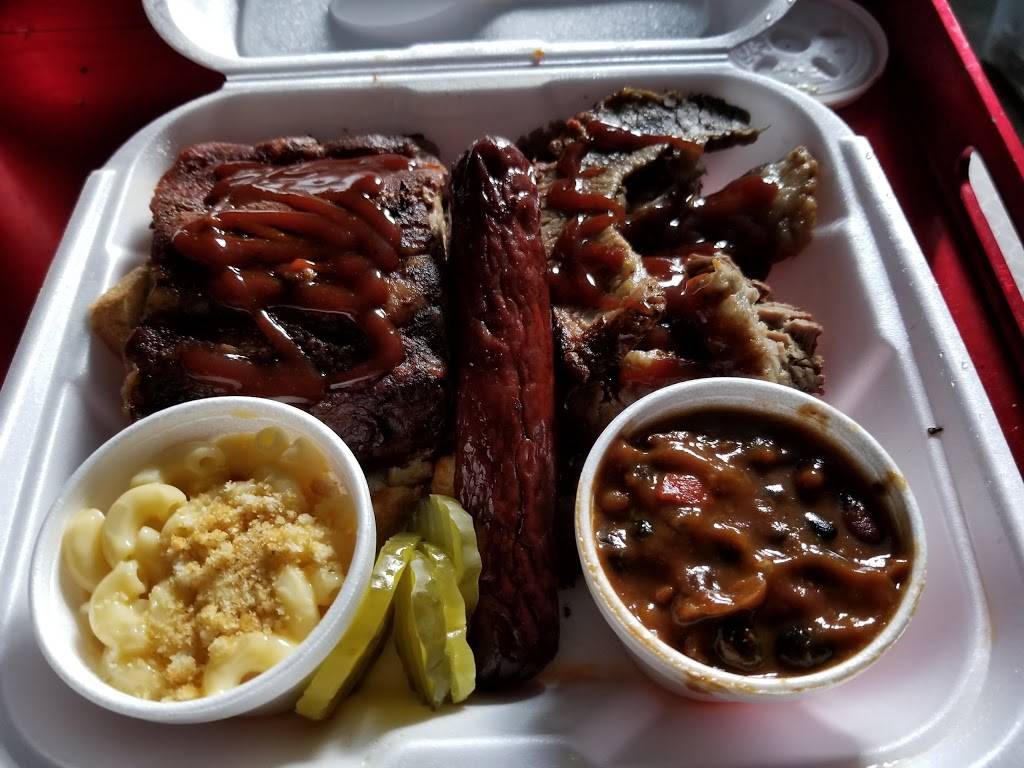 Hot Spot BBQ | restaurant | 6593 Collins Dr D4, Moorpark, CA 93021, USA | 8058760302 OR +1 805-876-0302