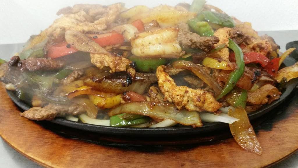 Rio Bravo Mexican Grill | restaurant | 2040 Rankin Mill Rd, Greensboro, NC 27405, USA | 3363752226 OR +1 336-375-2226