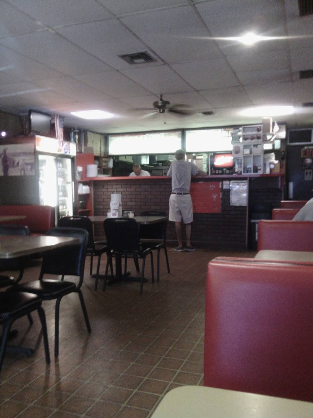 Luigis Pizza | restaurant | 2331 Tamiami Trail E, Naples, FL 34112, USA | 2397756669 OR +1 239-775-6669