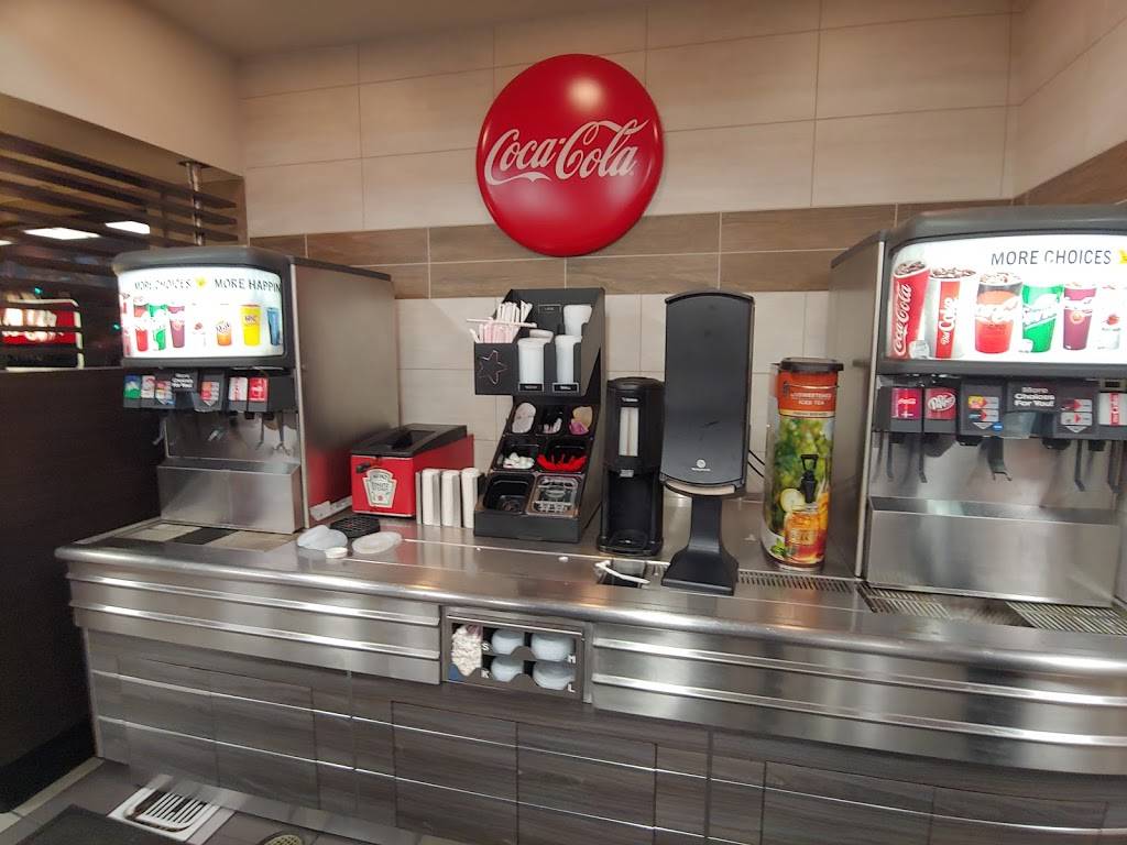 Carls Jr. | restaurant | 3000 Gateway St, Springfield, OR 97477, USA | 5417472275 OR +1 541-747-2275