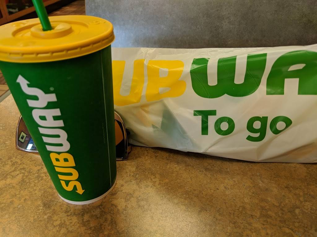 Subway Restaurants | restaurant | 200 Army Post Rd #18, Des Moines, IA 50315, USA | 5152877827 OR +1 515-287-7827