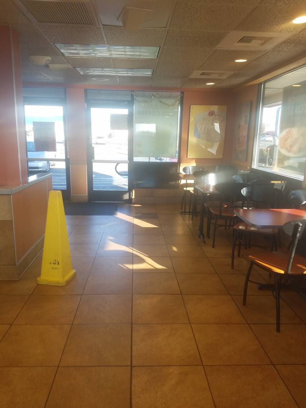 Jack in the Box | restaurant | 2293 Arden Way, Sacramento, CA 95825, USA | 9169229569 OR +1 916-922-9569