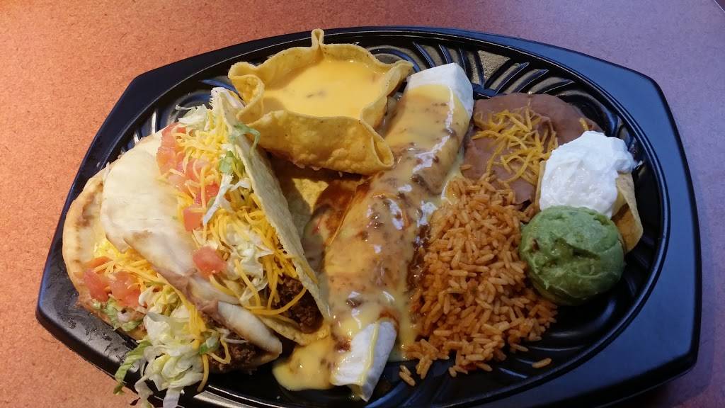 Taco Bueno | restaurant | 1550 W University Dr, Denton, TX 76201, USA | 9405664826 OR +1 940-566-4826