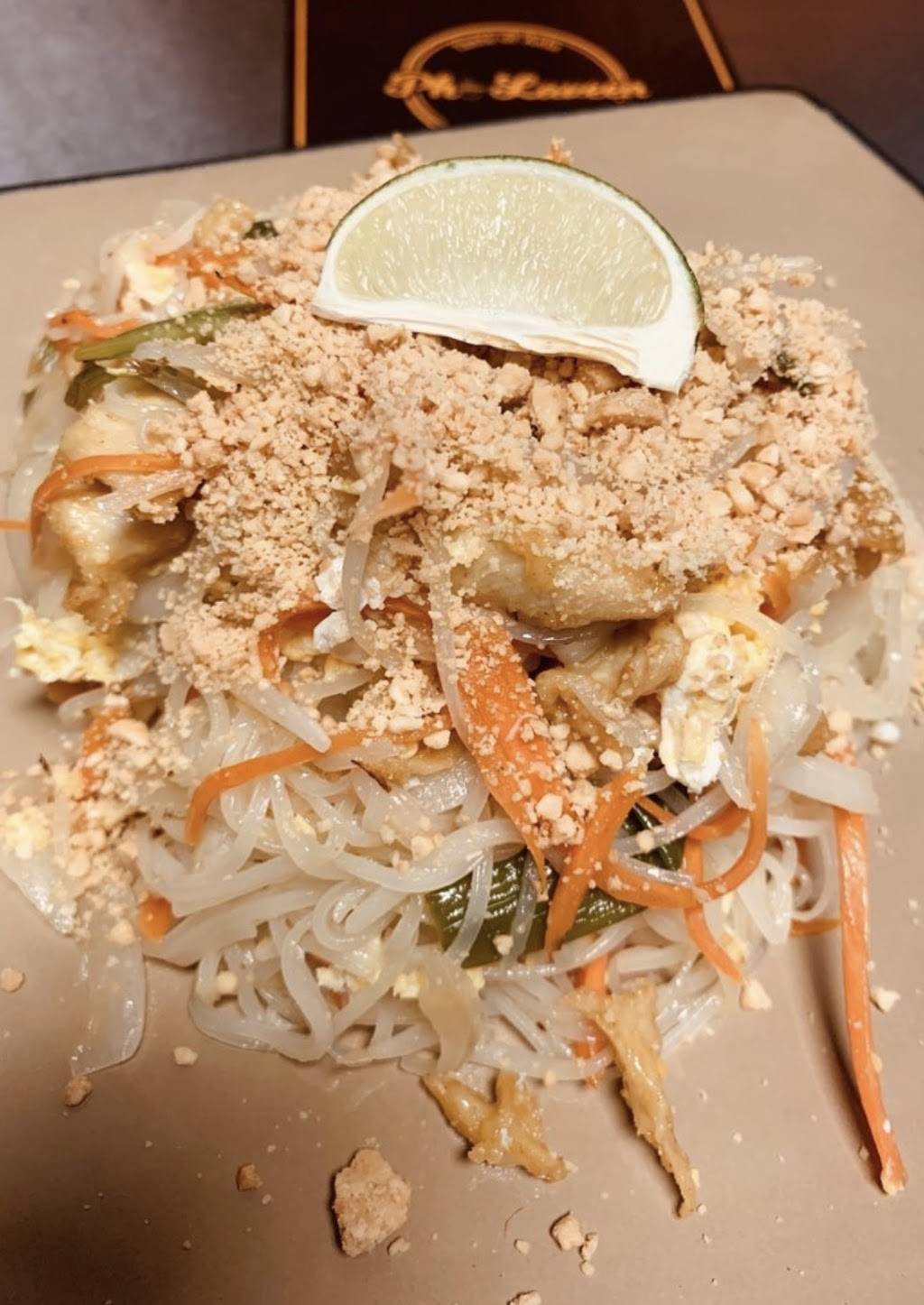 Pho Laveen | restaurant | 3424 W Southern Ave STE 180, Phoenix, AZ 85041, USA | 6028251131 OR +1 602-825-1131