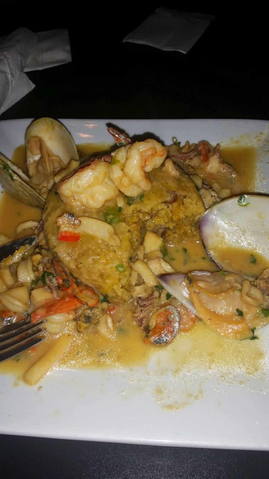 Montecristo | restaurant | 488 Elmwood Ave, Providence, RI 02907, USA | 4014614641 OR +1 401-461-4641