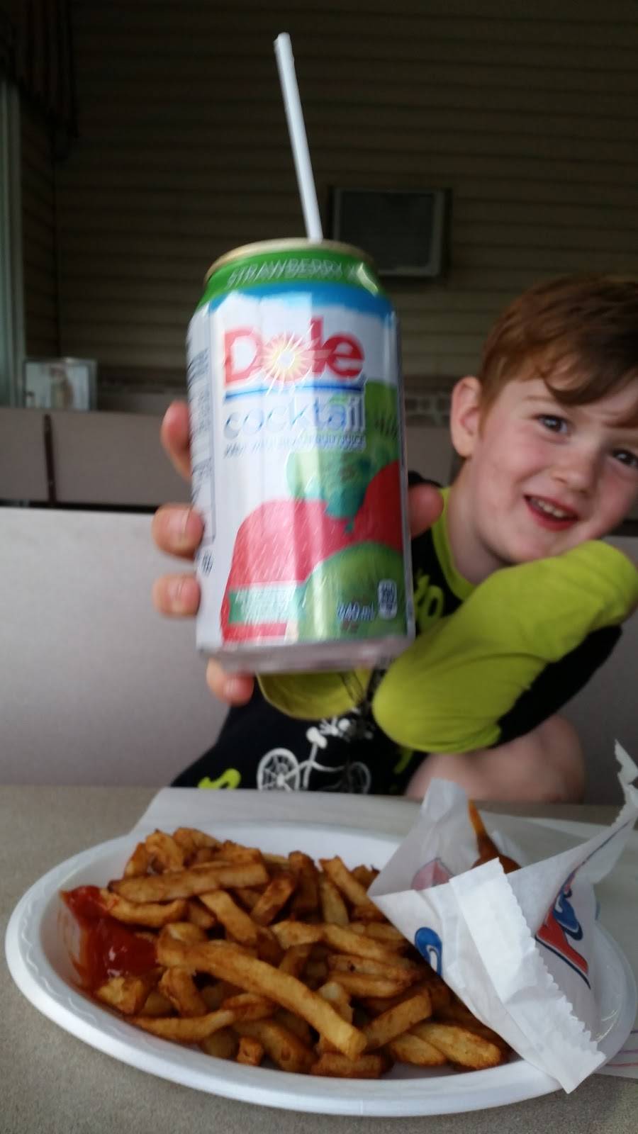 Resto La Pataterie | restaurant | 2 Rue Saint-Louis, Saint-Eustache, QC J7R 1X2, Canada | 4504733509 OR +1 450-473-3509