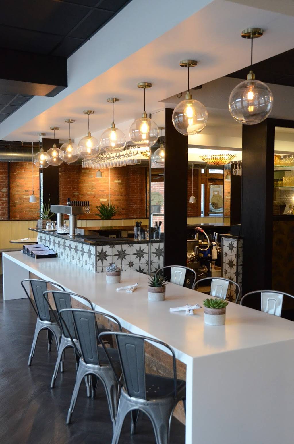 Goosetown Café | restaurant | 203 N Linn St, Iowa City, IA 52245, USA | 3193511924 OR +1 319-351-1924