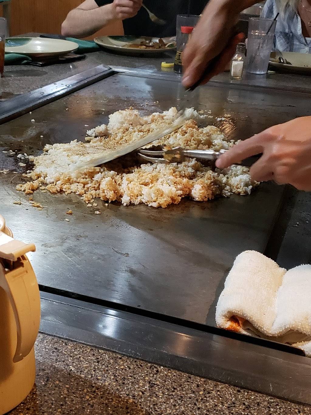 Kobe Japanese Steakhouse | restaurant | 1050 Oglethorpe Hwy, Hinesville, GA 31313, USA | 9128777112 OR +1 912-877-7112