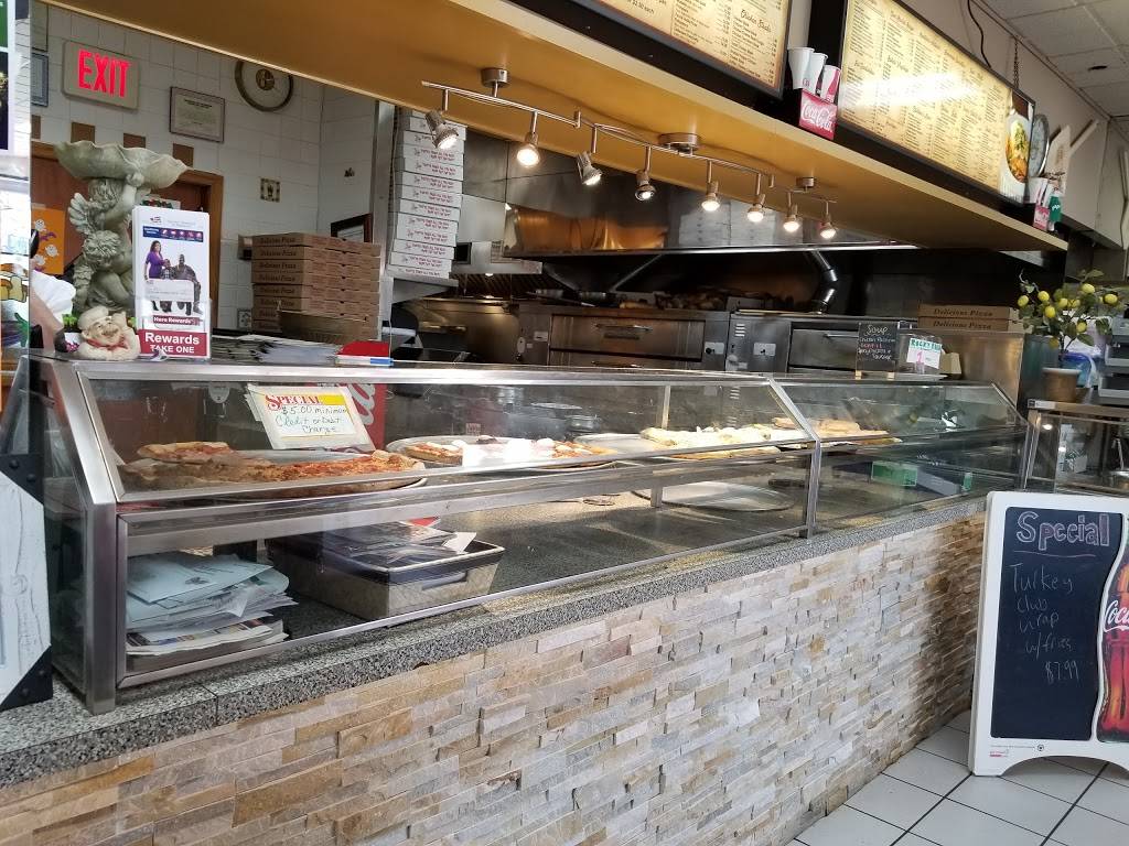 Randazzos Bistro | restaurant | 288 Egg Harbor Rd, Sewell, NJ 08080, USA | 8565823555 OR +1 856-582-3555