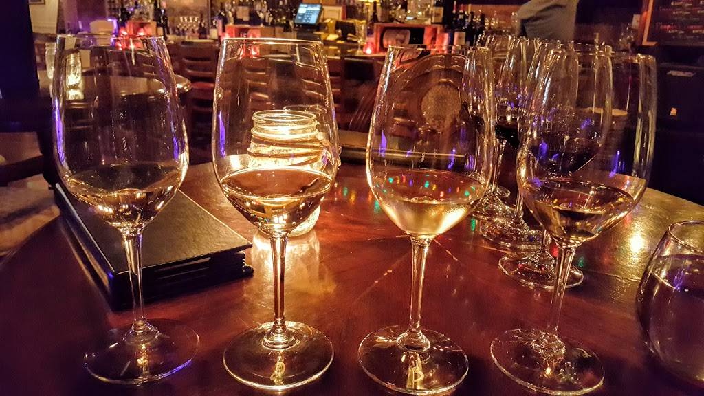 Bodega Wine Bar | restaurant | 6434 E Mockingbird Ln #109, Dallas, TX 75214, USA | 2147044538 OR +1 214-704-4538