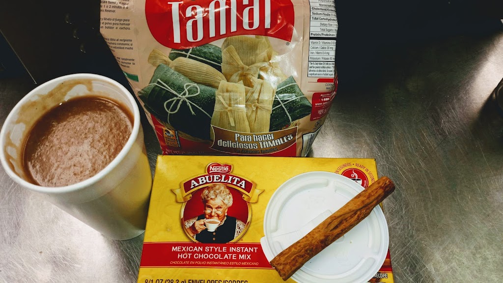 Hot tamale catering | restaurant | 2811 SE 14th St, Des Moines, IA 50320, USA | 5158677157 OR +1 515-867-7157