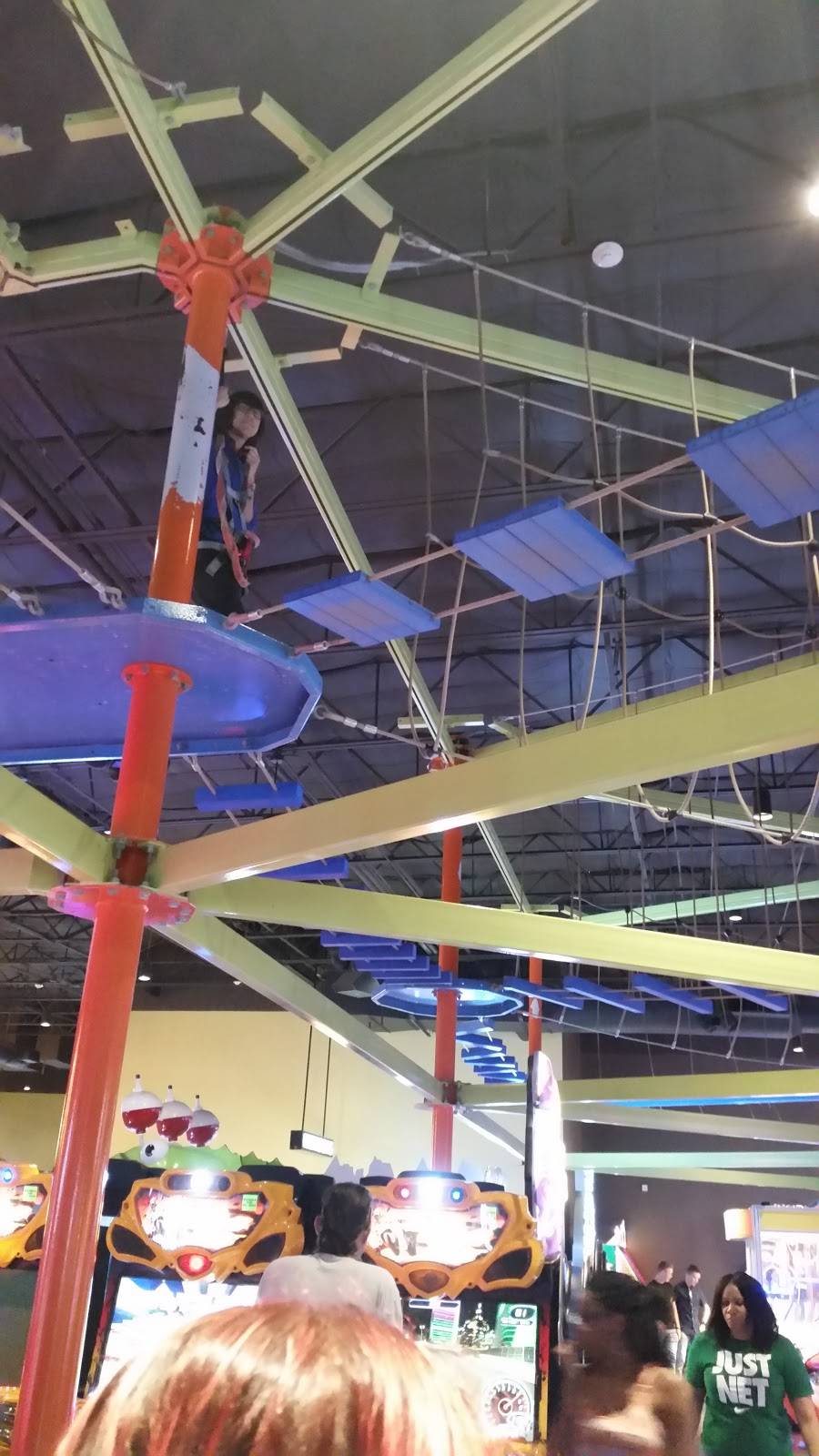 Main Event San Antonio North | restaurant | 1911 N Loop 1604 E, San Antonio, TX 78232, USA | 2103055999 OR +1 210-305-5999