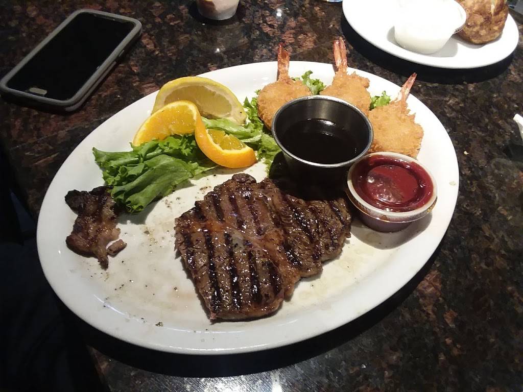 Brisco County Wood Grill | restaurant | N96 W16865 Cumberland Ct, Menomonee Falls, WI 53051, USA | 2622518330 OR +1 262-251-8330