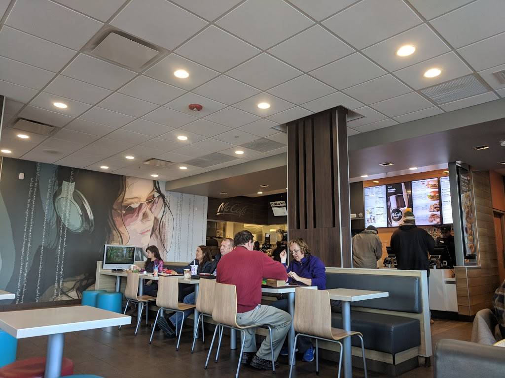 McDonalds | cafe | 374 E Main St, Newark, DE 19711, USA | 3027370502 OR +1 302-737-0502