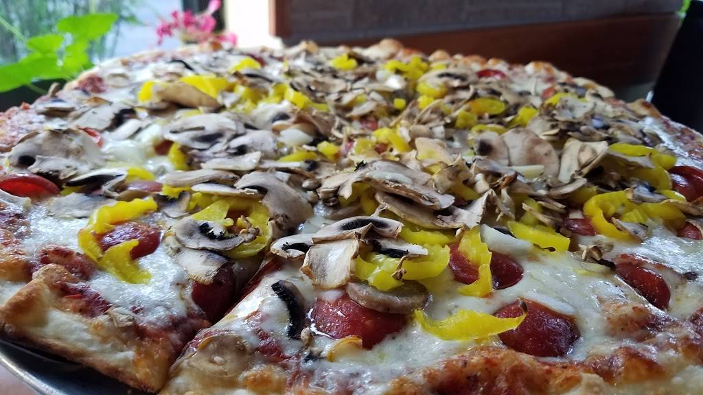 Epic Pizza | restaurant | 2510 Union Lake Rd, Commerce Charter Twp, MI 48382, USA | 2483637000 OR +1 248-363-7000