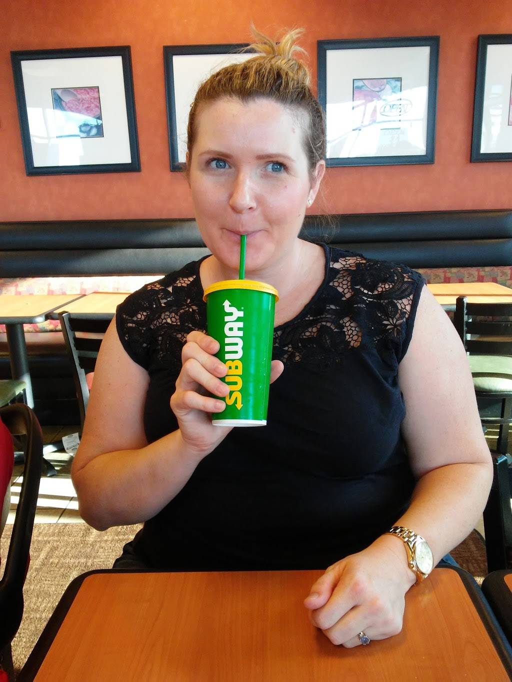 Subway Restaurants | restaurant | 38709 Tierra Subida Ave #300, Palmdale, CA 93551, USA | 6615750148 OR +1 661-575-0148