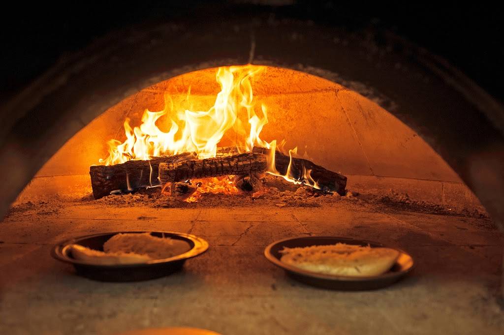 Kaos Pizzeria | restaurant | 1439 S Pearl St, Denver, CO 80210, USA | 3037335267 OR +1 303-733-5267