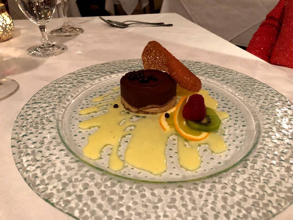 Restaurant Le Cheval de Jade | restaurant | 688 Rue de Saint Jovite, Mont-Tremblant, QC J8E 3J8, Canada | 8194255233 OR +1 819-425-5233