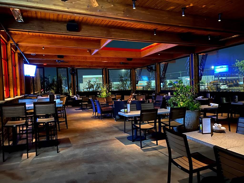 Lazy Dog Restaurant & Bar | restaurant | Corona Hills Plaza, 380 N McKinley St, Corona, CA 92879, USA | 9513793630 OR +1 951-379-3630