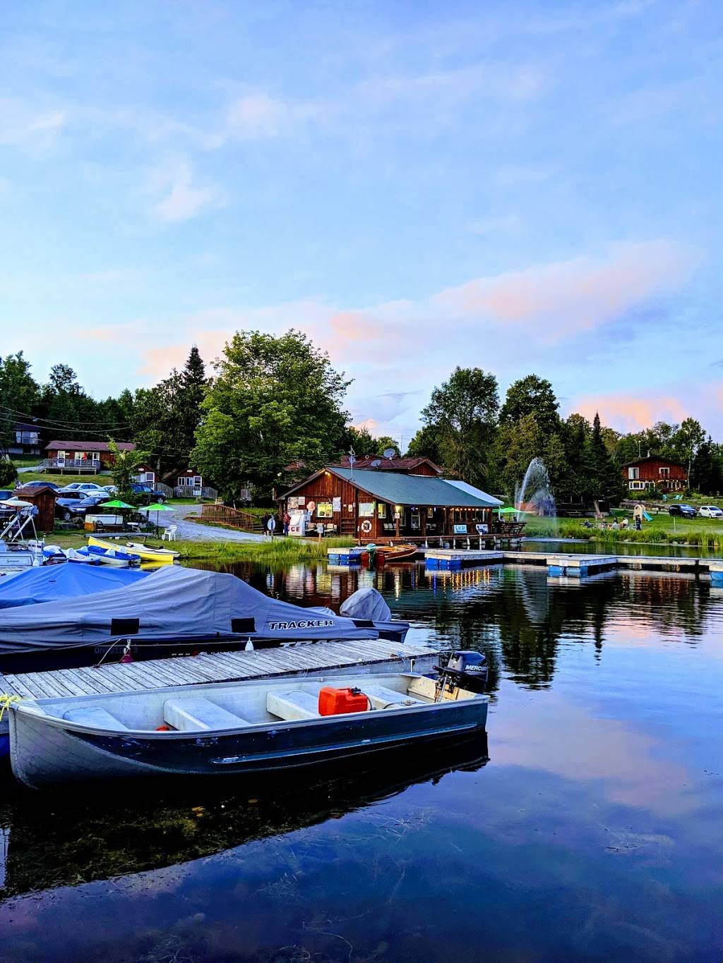 Marleys Bar and Grill Seasonal Restaurant | restaurant | 17 Fire Rte 82B, Buckhorn, ON K0L 1J0, Canada | 7058682545 OR +1 705-868-2545