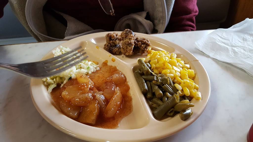 Country Kitchen | restaurant | 1080 Radford St, Christiansburg, VA 24073, USA | 5403825536 OR +1 540-382-5536