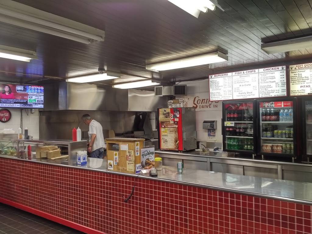 Sonnys | restaurant | 256 Weber St N, Waterloo, ON N2J 3H7, Canada | 5198841750 OR +1 519-884-1750