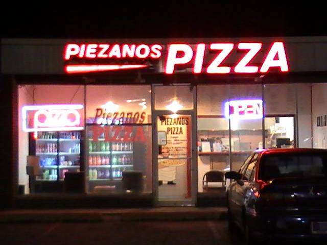 Piezanos Pizza | restaurant | 3947 N High School Rd, Indianapolis, IN 46254, USA | 3172913446 OR +1 317-291-3446