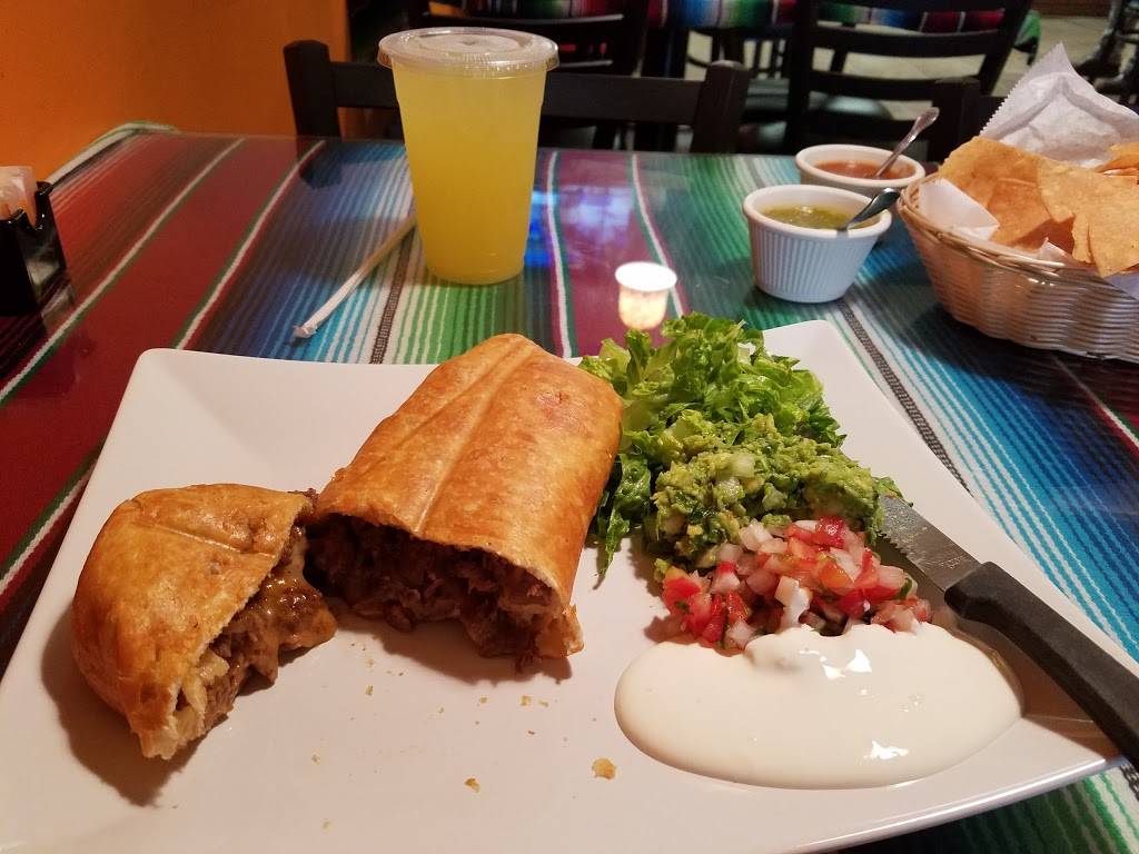 Las Palmas Del Sur | restaurant | 10 W Main St, Norristown, PA 19401, USA | 4843222503 OR +1 484-322-2503