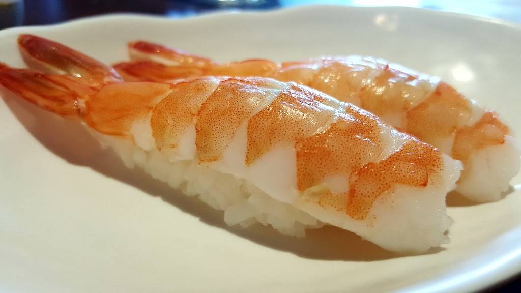 Mika Sushi | restaurant | 2500 Las Posas Rd e, Camarillo, CA 93010, USA | 8053832236 OR +1 805-383-2236