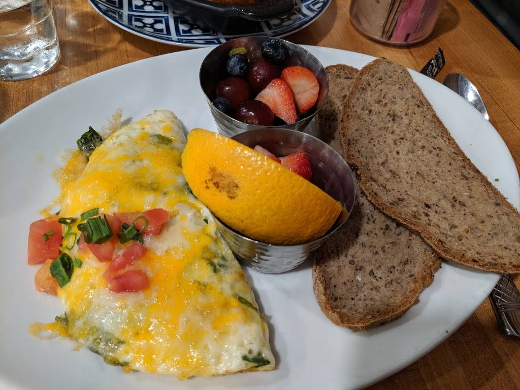 Le Peep Downtown Indy | restaurant | 301 N Illinois St, Indianapolis, IN 46204, USA | 3172373447 OR +1 317-237-3447