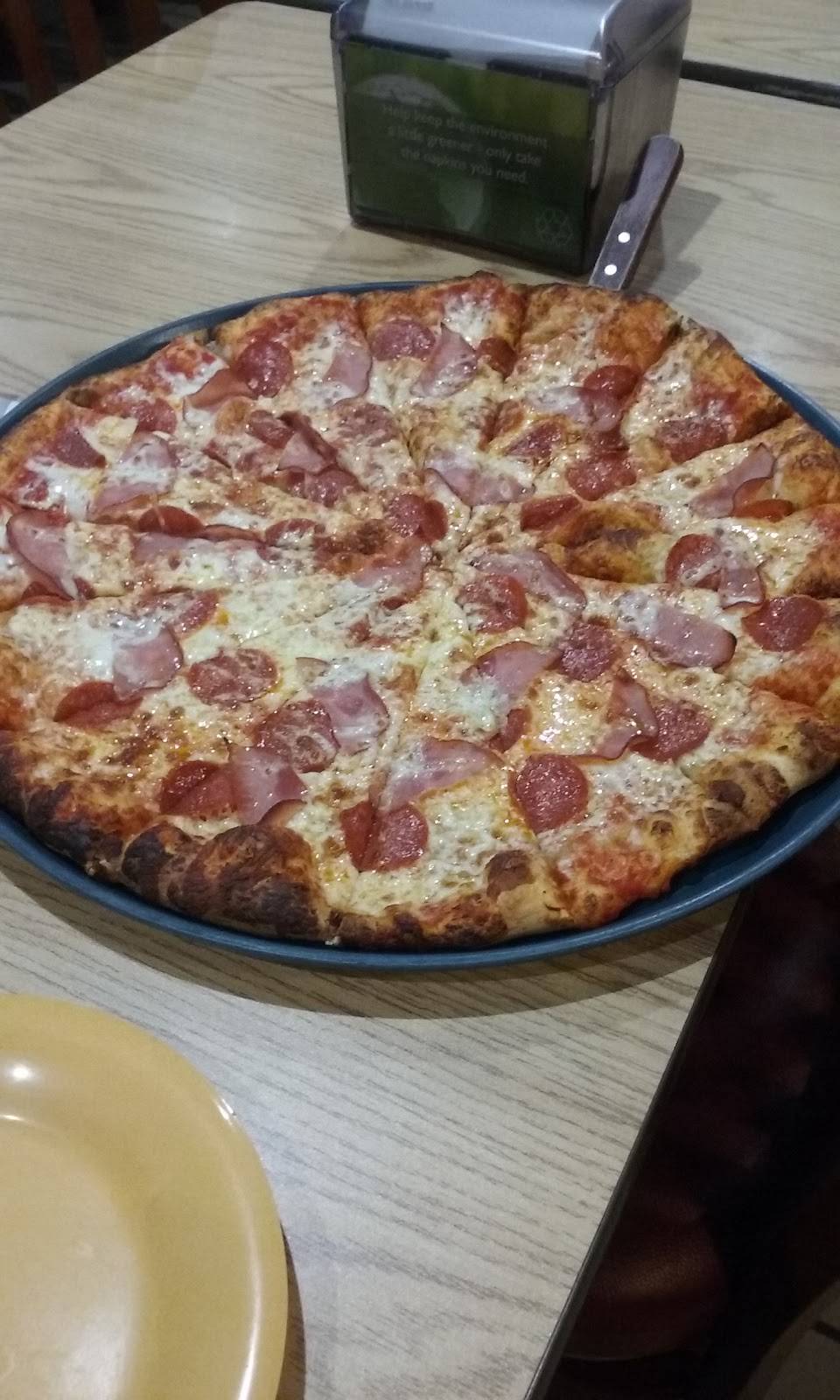 Hang Ten Pizza and Pasta | restaurant | 17020 Condit Rd, Morgan Hill, CA 95037, USA | 4087760555 OR +1 408-776-0555