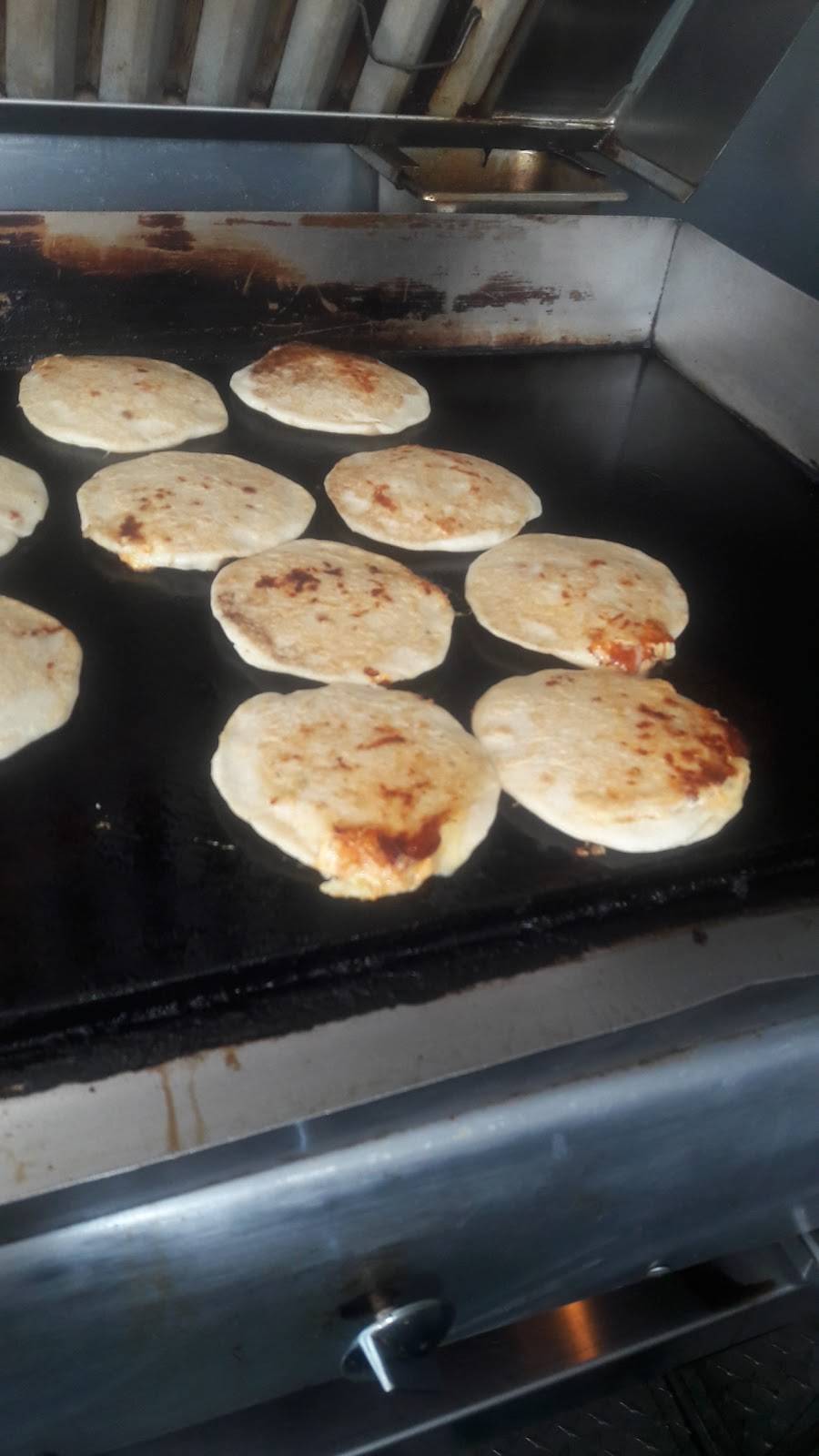 El quiché pupusas | restaurant | 16226 N Cave Creek Rd, Phoenix, AZ 85032, USA | 6024463756 OR +1 602-446-3756
