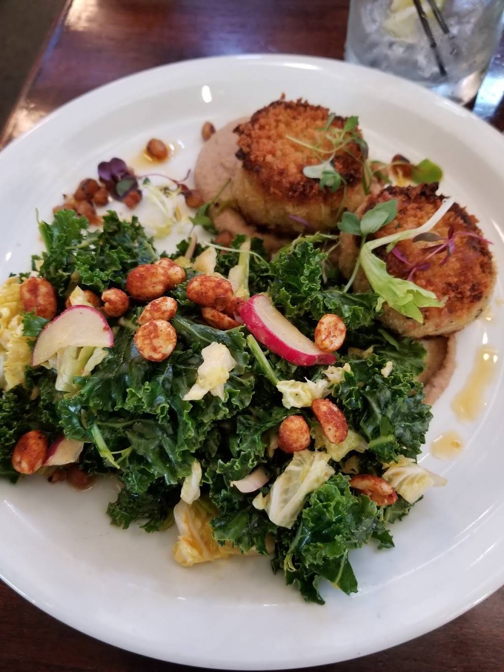 Post & Beam | restaurant | 3767 Santa Rosalia Dr, Los Angeles, CA 90008, USA | 3232995599 OR +1 323-299-5599