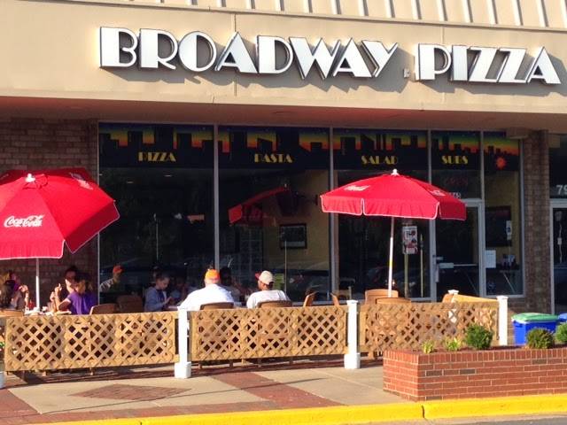 Broadway Pizza | restaurant | 7965 Tuckerman Ln, Potomac, MD 20854, USA | 3012993552 OR +1 301-299-3552