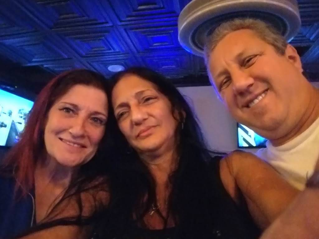 Uncle Kimmys | restaurant | 803 SE 8th Ave, Deerfield Beach, FL 33441, USA | 9545316848 OR +1 954-531-6848