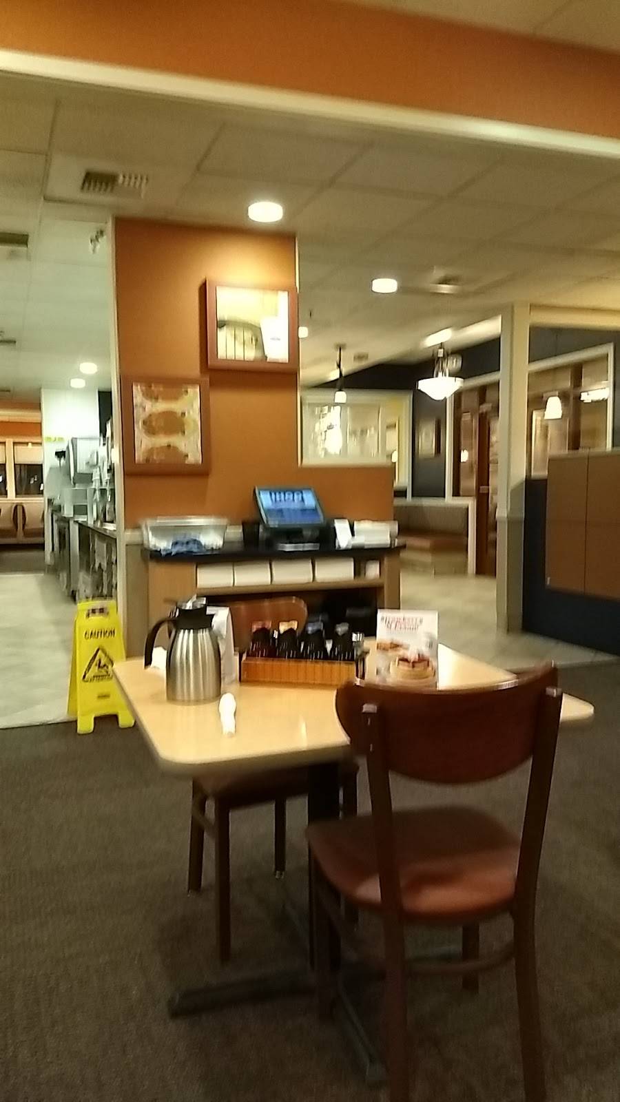 IHOP | restaurant | 2525 Iron Point Rd, Folsom, CA 95630, USA | 9168176580 OR +1 916-817-6580