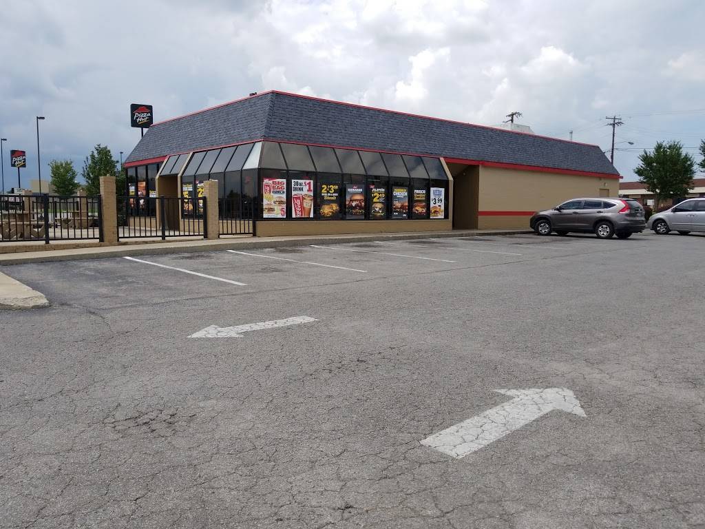 Hardees | restaurant | 215 Indian Mound Dr, Mt Sterling, KY 40353, USA | 8594984986 OR +1 859-498-4986
