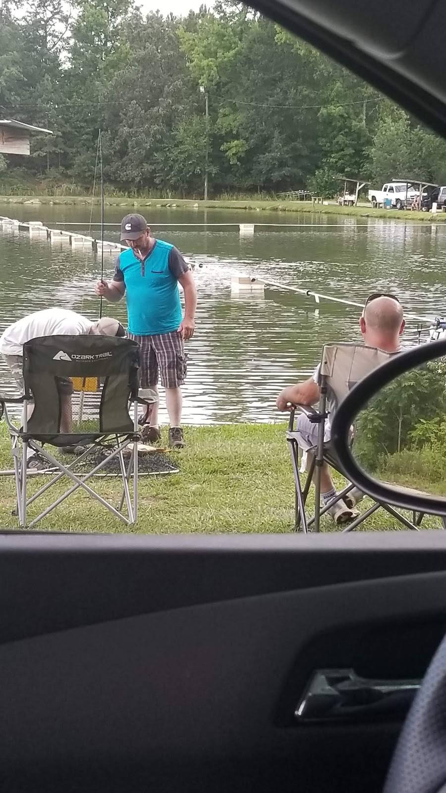 Joes Lake and Restaurant -THE HEART OF SUGAR - TeT, S.C. | restaurant | 155 Lake Pl, Greer, SC 29651, USA | 8648773400 OR +1 864-877-3400