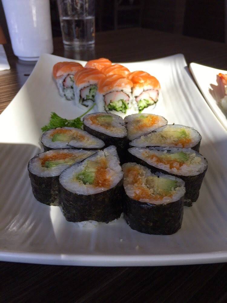 Omi Sushi | restaurant | 4352 Kingston Rd, Scarborough, ON M1E 2M8, Canada | 6477484352 OR +1 647-748-4352