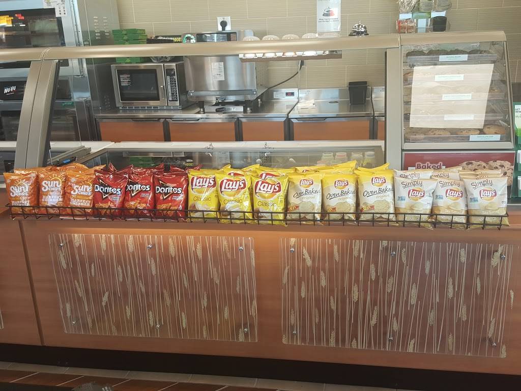 Subway | restaurant | 32215 Queen Anne Hwy, Queen Anne, MD 21657, USA | 4103647056 OR +1 410-364-7056