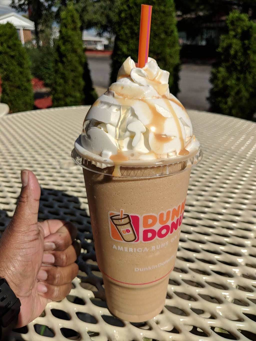 Dunkin | bakery | 1707 Burrstone Rd, New Hartford, NY 13413, USA | 3155702397 OR +1 315-570-2397