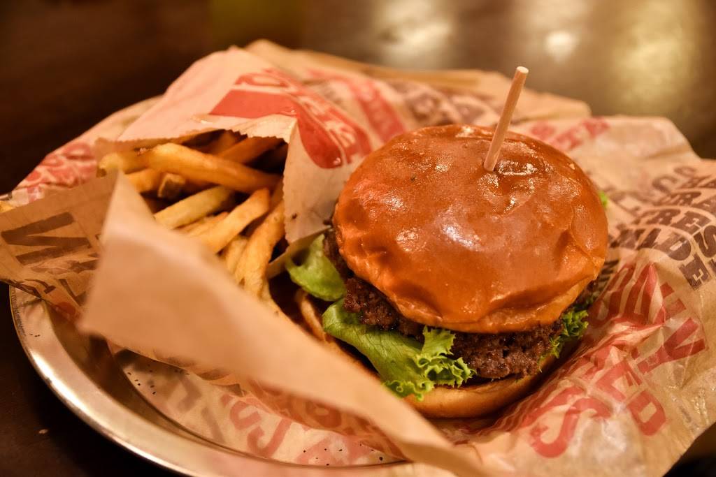 Epic Burger | restaurant | 517 S State St, Chicago, IL 60605, USA | 3129131373 OR +1 312-913-1373