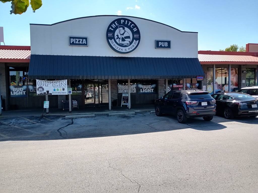 The Pitch Pizza & Pub | restaurant | 2924 E Sunshine St, Springfield, MO 65804, USA | 4173680277 OR +1 417-368-0277
