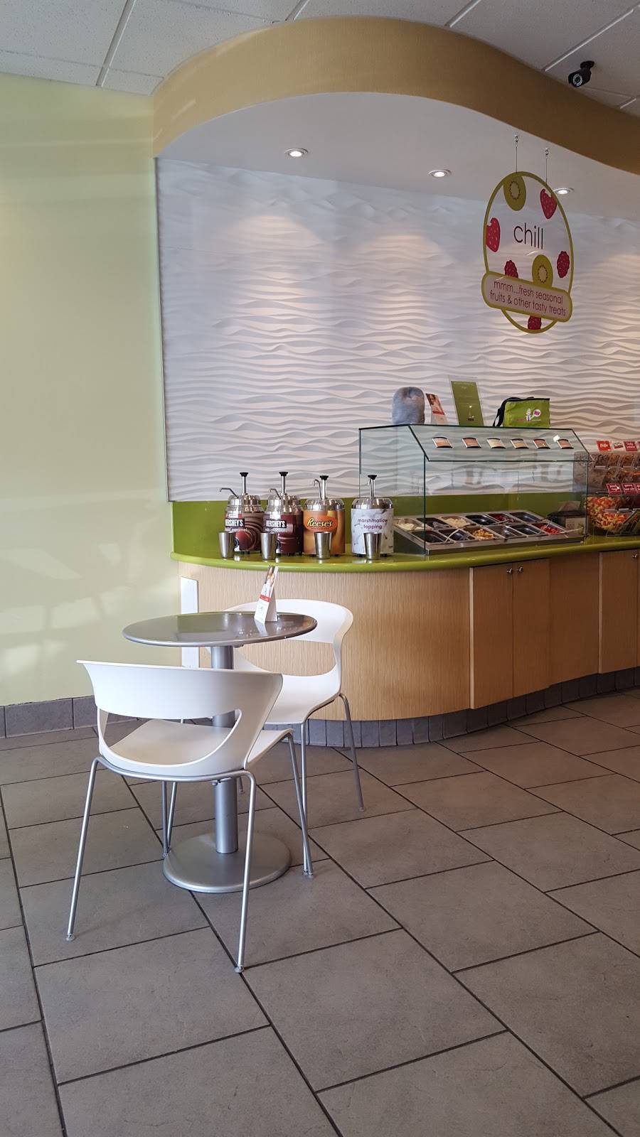 Menchies Frozen Yogurt | bakery | 2188 Santa Rosa Ave Ste A-3, Santa Rosa, CA 95407, USA | 7075459866 OR +1 707-545-9866