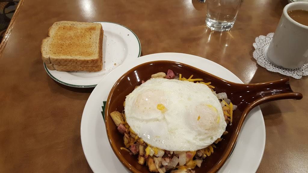 Sunfields Restaurant | restaurant | 382 E Veterans Pkwy, Yorkville, IL 60560, USA | 6305533500 OR +1 630-553-3500