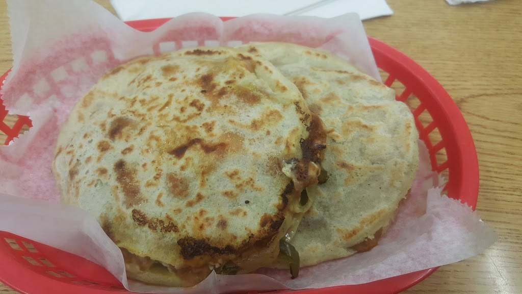 La Chiquita Supermarket | restaurant | 3555 W 26th St, Chicago, IL 60623, USA | 7735220950 OR +1 773-522-0950