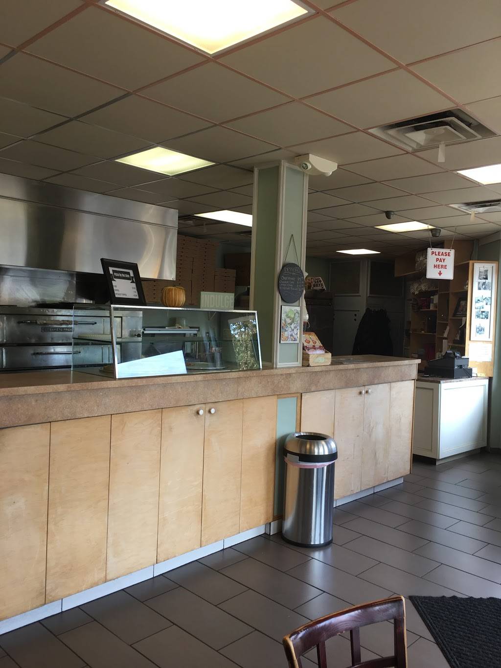 Pappas Pizzeria | restaurant | 1704, 306 Hope St, Stamford, CT 06906, USA | 2033598873 OR +1 203-359-8873