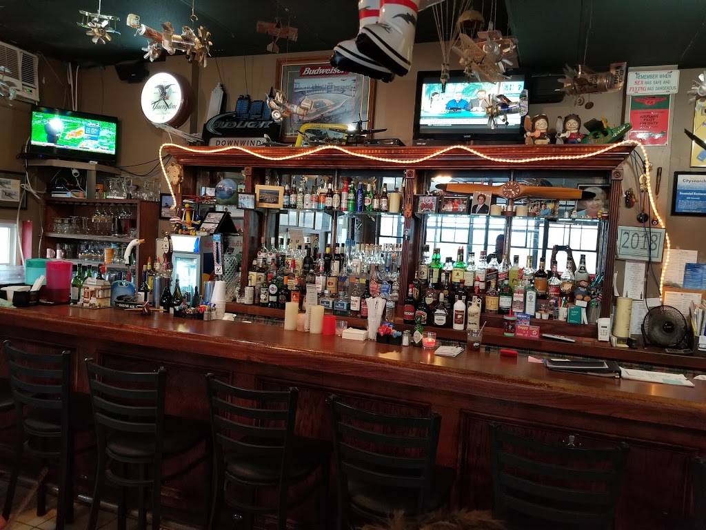 Downwind Restaurant and Lounge | night club | 2000 Airport Rd, Atlanta, GA 30341, USA | 7704520973 OR +1 770-452-0973